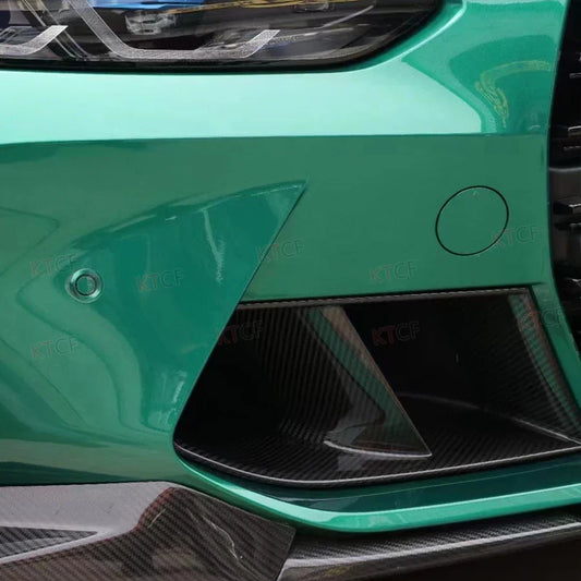 Air inlet grille on car