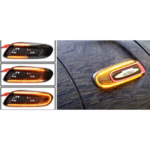 Dynamic turn signal on car