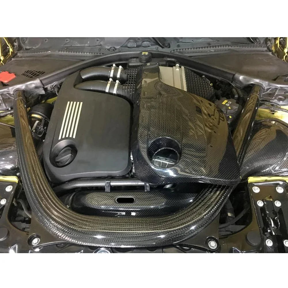 Engine bay cover carbon in car