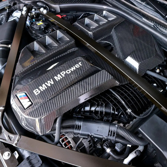 Engine bay cover carbon in car