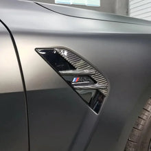 Side fender cover trim carbon on car