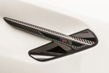 Side fender trim carbon on car