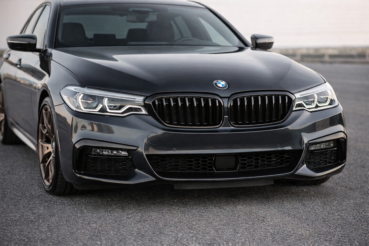 Dual Slat Kidney Grilles — installation shot